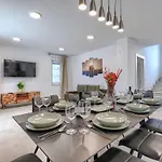 Tramonto By Interhome