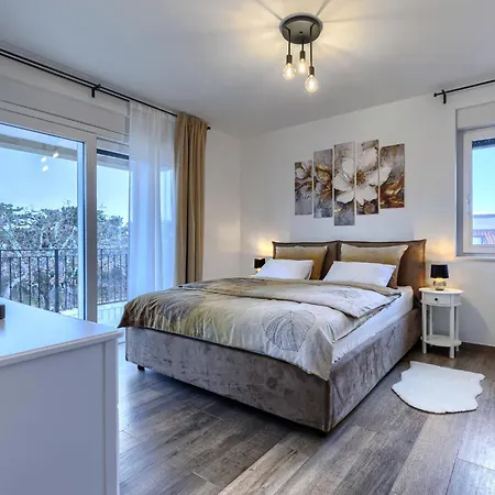 Tramonto By Interhome