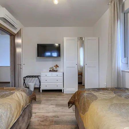 Tramonto By Interhome