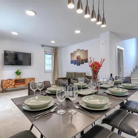 Tramonto By Interhome