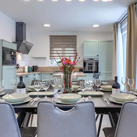 Villa Tramonto By Interhome